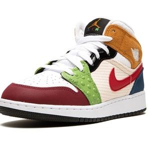 Air Jordan 1 Mid SE (GS) size 7